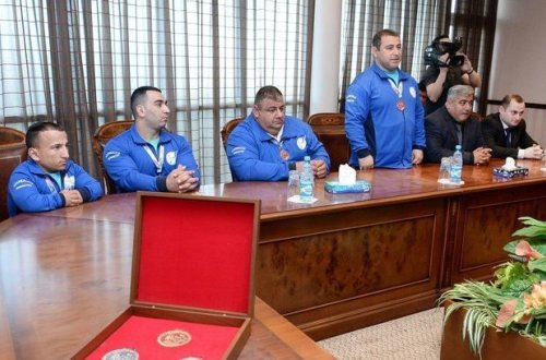 Сборная Азербайджана не смогла поехать в Британию на соревнования из-за виз - ЭКСКЛЮЗИВ