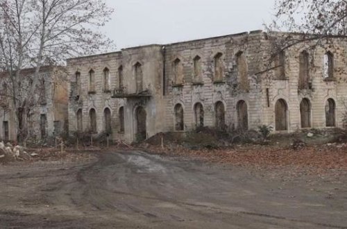 AGI: Путешествие в Агдам, самый большой город-призрак в мире - ФОТО