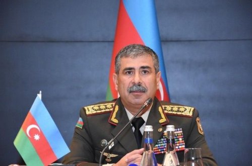 Министр обороны потребовал повысить уровень боеспособности подразделений