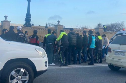 Bakının iki prospektində baş verən qəzalar yollarda tıxac yaratdı: Yaralalılar var - FOTO