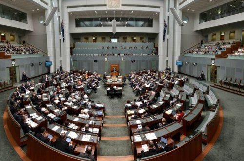 Parlamentdə seks qalmaqalı: Baş prokuror və müdafiə naziri işdən çıxarılır