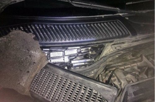 Gömrükçülər Gürcüstandan gələn yük avtomobillərində siqaretlər aşkar ediblər