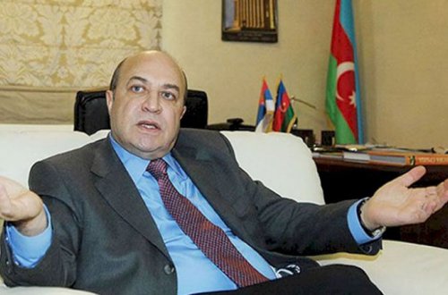 Azərbaycanın sabiq Baş prokurorunun ayaqları tutuldu