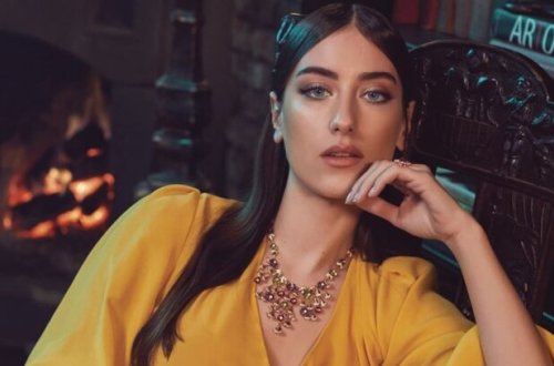 Hazal Kaya koronavirusa yoluxdu