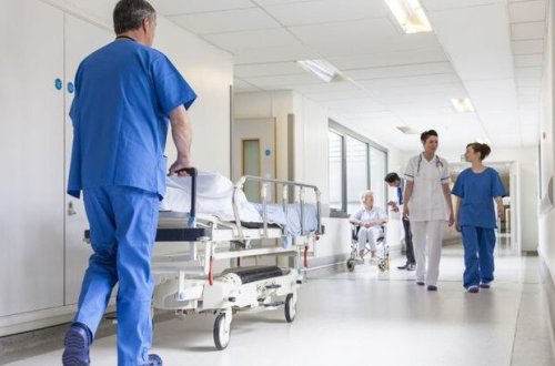 Həkimlər köçürülür, poliklinikalar boş qalır: Sumqayıtdakı tibb müəssisələrində nə baş verir? - AÇIQLAMA