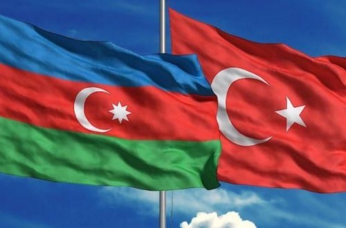 С сегодняшнего дня граждане Азербайджана смогут посещать Турцию по биометрическим удостоверениям личности