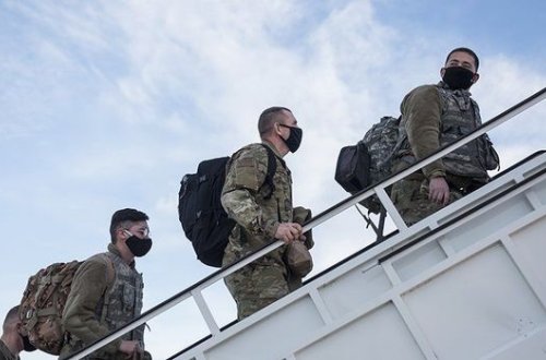 Bayden Trampın qərarını ləğv etdi: Transgenderlərin orduda xidmətinə icazə verildi