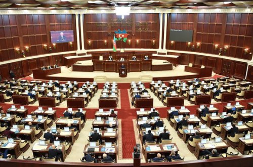 Два депутата Милли Меджлиса отправятся в Болгарию для наблюдения за парламентскими выборами