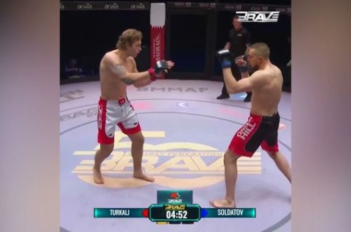 Rəqibini 13 saniyəyə nokauta salan MMA döyüşçüsü rekorda imza atdı – VİDEO