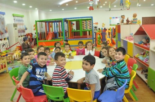 Bakı və digər şəhərlərdə bağçalar BAĞLANIR