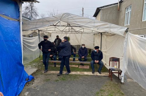 Goranboyda yas mərasimi keçirmək istəyən şəxslər saxlanılıb -FOTO