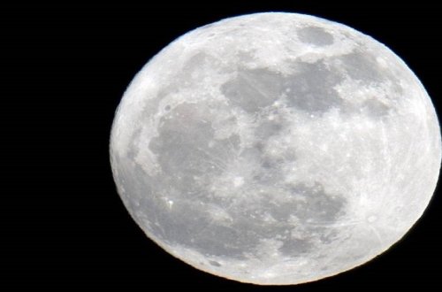 В США провели водные испытания капсулы корабля для полета к Луне