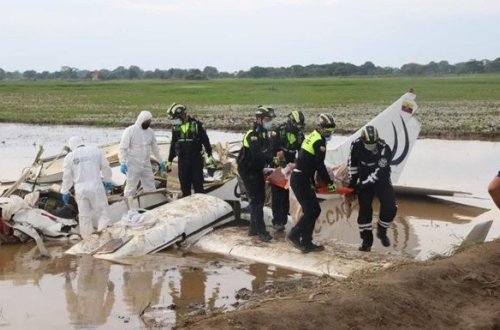В Эквадоре разбился самолет, есть жертвы - ФОТО