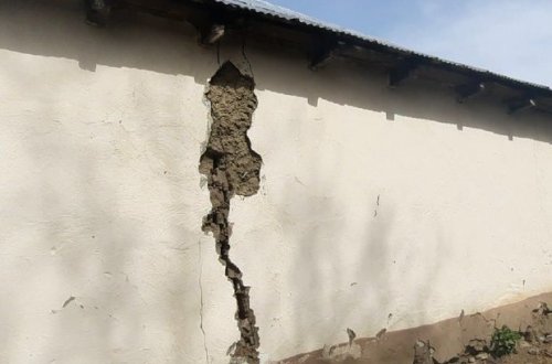 Оползень в Лерике: жители эвакуированы - ВИДЕО