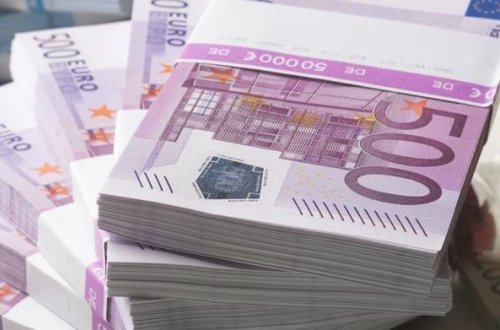 Как из страны было выведено свыше 1 млрд манатов? - РЕАКЦИЯ ЦБ