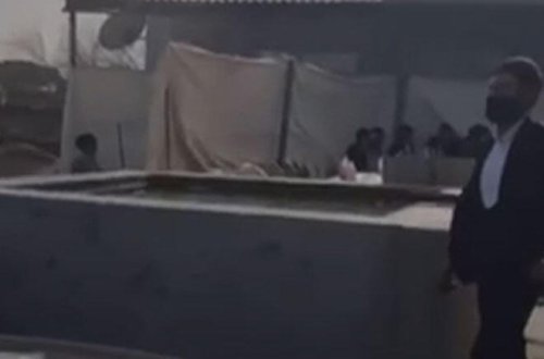 Bakıda həyətdə toy keçirənlər cərimələndi - VİDEO