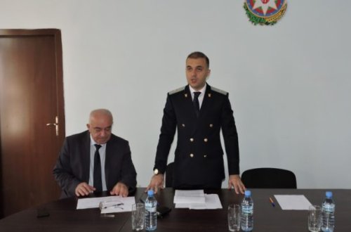 Nərimanov rayon prokuroru və müavini yol hərəkəti qaydalarını belə pozdular – VİDEO