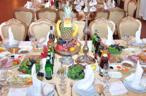 Nəvəsinə ad günü keçirən baba və qonaqları saxlanıldı