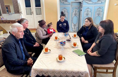 Сотрудники министерства встретились с семьями шехидов - ФОТО