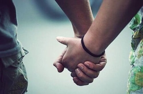 Azərbaycanda bir uşaq anası özündən 10 YAŞ KİÇİK EVLİ KİŞİ ilə sevgili oldu - FOTO