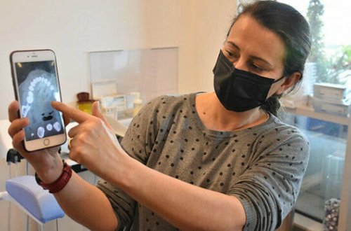 Boğaz infeksiyası diaqnozu qoydular: Dilindən iynə çıxdı - FOTO