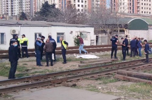 Bakıda gənc oğlan faciəvi şəkildə öldü - Başı tanınmaz hala düşdü - FOTO