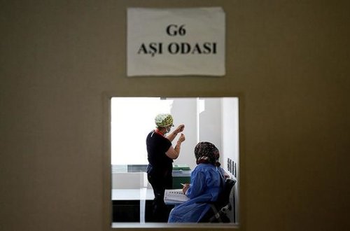 В Турции опровергли информацию об одобрении вакцины 