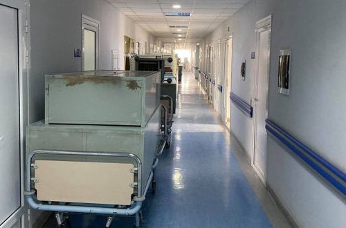 Минздрав Армении бьет тревогу: фонд коек во всех больницах исчерпан