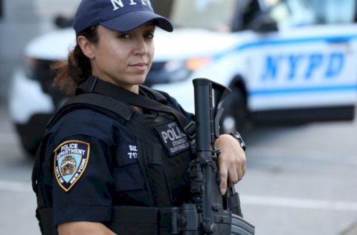 ABŞ-da polis 16 yaşlı qaradərili qızı güllələdi