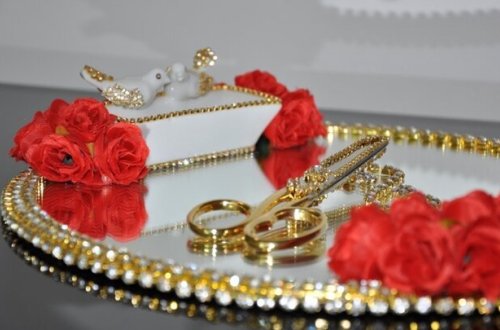 Azərbaycanlı qızı məktəbdən çıxarıb, zorla nişanladılar - FOTO