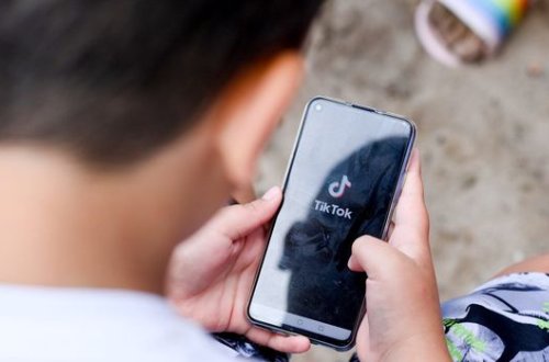 “TikTok” uşaqların şəxsi məlumatlarını toplayırmış: Cinayət işi açıldı