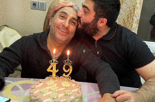 Əməkdar artist 49 yaşında - Oğlu onu belə təbrik etdi - VİDEO