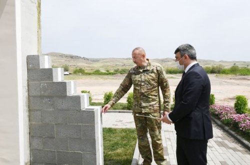 “Ağıllı kənd”də istehsal edilən elektrik enerjisi xaricə satıla bilər