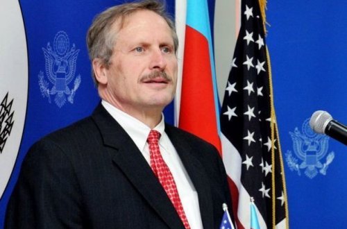 Robert Sekuta: “Co Bayden birbaşa İlham Əliyevlə işləyib”