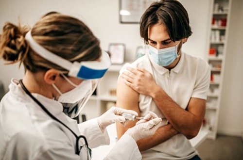 Burada vaksin vurduran gənclərə pul veriləcək