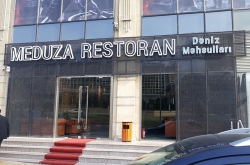AQTA “Meduza” restoranı ilə “Nəlbəki” çay evini cərimələdi