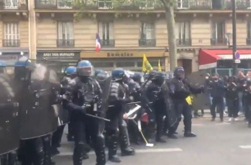 Parisdə 1 May nümayişində toqquşmalar olub - VİDEO