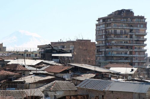 Ermənistan vətəndaşları işləmək üçün kütləvi şəkildə Rusiyaya qaçırlar