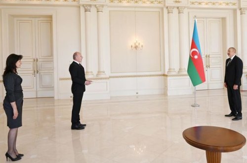 İlham Əliyev Serbiyanın Azərbaycanda səfirinin etimadnaməsini qəbul edib - YENİLƏNİB + FOTO