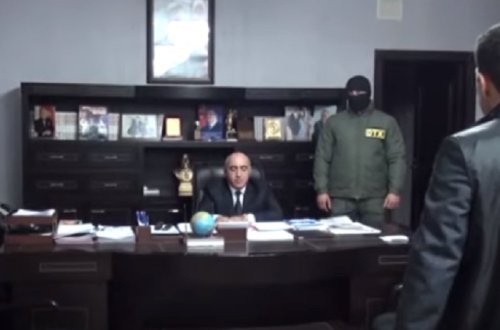 Həbs edilən başçı “içəridə” kef edir: Türmədəki qiymətlər