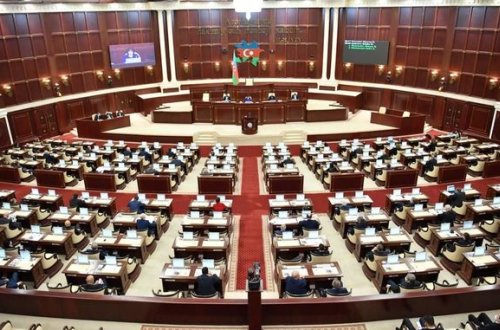 Deputatlar bu gün 11 məsələyə görə toplanır