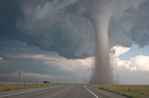 В результате торнадо в США погибли два человека