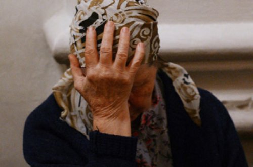 Azərbaycanda ŞOK: Kürəkəni 86 yaşlı qadına dərman verib GÖRÜN BAŞINA NƏ İŞ GƏTİRDİ - VİDEO