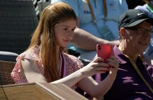 Bill Qeytsin qızı valideynlərinin boşanmasını şərh etdi