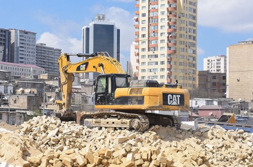 Bakıda 100-dən çox bina söküləcək (SİYAHI/FOTO)