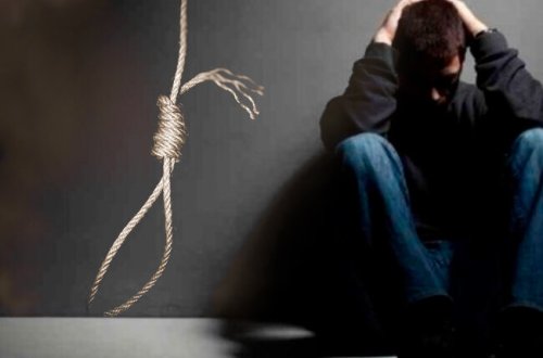 Azərbaycanda icra başçısının imarətində asılmış meyit AŞKARLANDI - FOTO