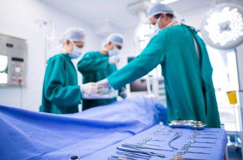 Azərbaycanda ilk dəfə bir xəstəyə iki qaraciyər köçürülüb