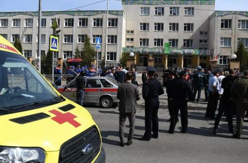 Число погибших при стрельбе в школе в Казани увеличилось до девяти - ОБНОВЛЕНО + ВИДЕО