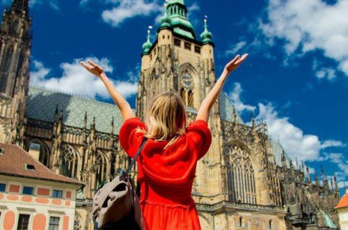 Bu ölkədə maskadan istifadə ləğv edildi