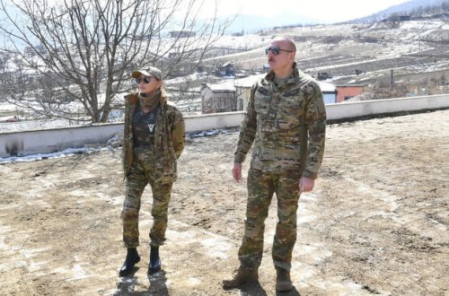 İlham Əliyev və Mehriban Əliyeva Şuşaya gedir - VİDEO